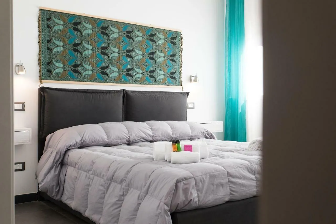 My Way - Rooms - Palazzo San Matteo contacts